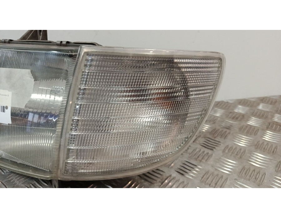 Recambio de faro izquierdo para mercedes-benz clase v furgoneta (638/2) v 230 (638274) referencia OEM IAM 6388201961  