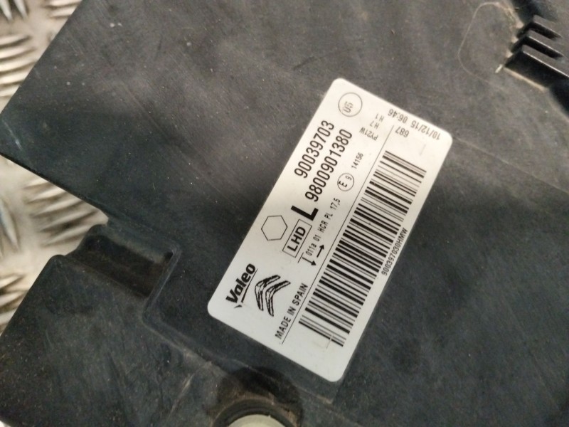 Recambio de faro izquierdo para citroën c4 cactus 1.2 vti 82 referencia OEM IAM 9800901380  