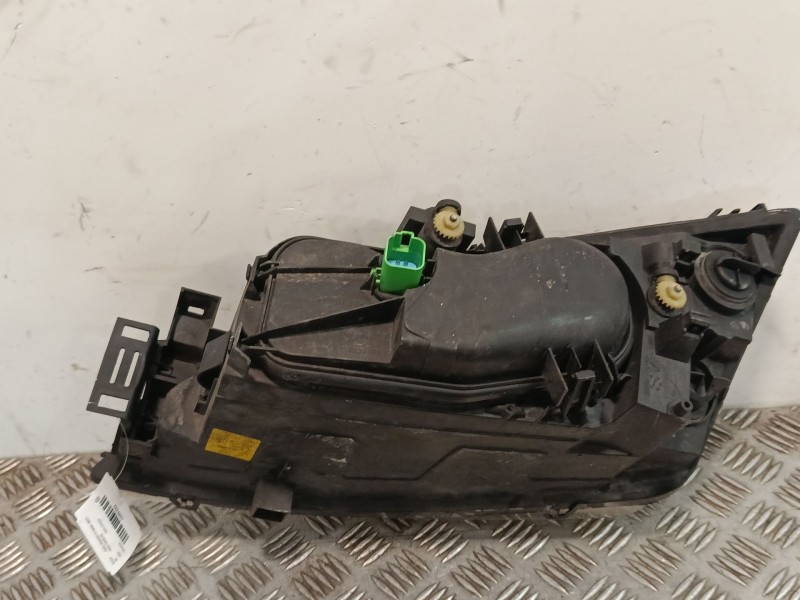 Recambio de faro derecho para ford mondeo iv sedán (ba7) 2.0 referencia OEM IAM 0301174202  