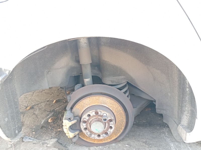 Recambio de amortiguador trasero derecho para seat exeo (3r2) 2.0 tdi referencia OEM IAM 3R0513036  