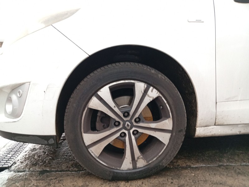 Recambio de plastico paso rueda delantero izquierdo para renault grand scénic iii (jz0/1_) 1.6 dci (jz00, jz12) referencia OEM I
