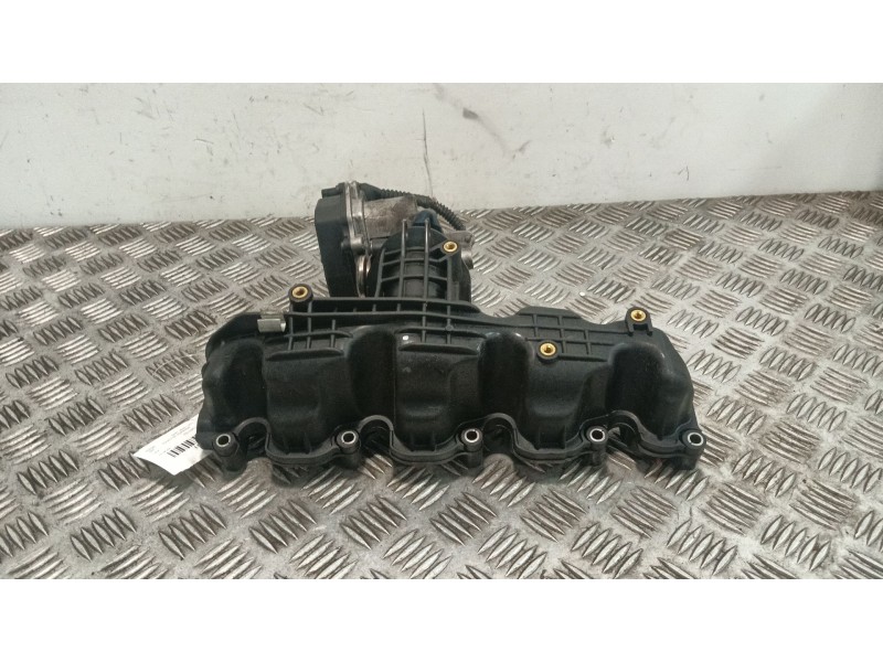 Recambio de colector admision para seat leon (1p1) 1.6 tdi referencia OEM IAM 03L129711  