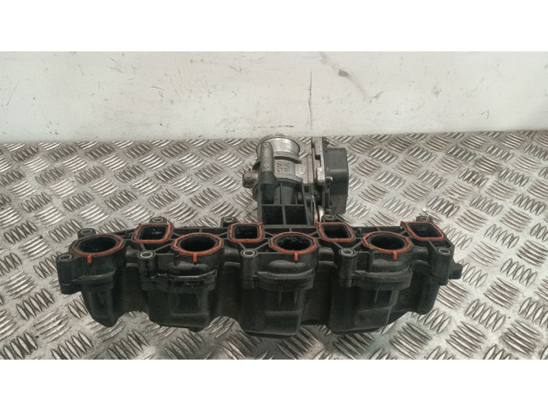 Recambio de colector admision para seat leon (1p1) 1.6 tdi referencia OEM IAM 03L129711  