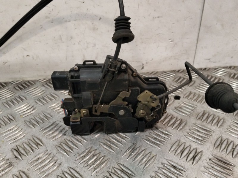 Recambio de cerradura puerta delantera derecha para volkswagen golf iv (1j1) 1.9 tdi referencia OEM IAM 3B1837016A  