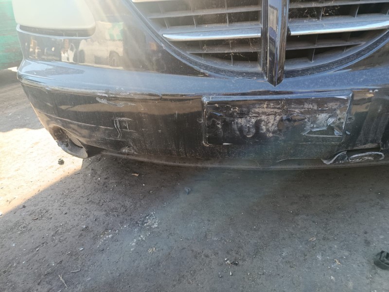 Recambio de paragolpes delantero para ssangyong rodius referencia OEM IAM 7871121000  