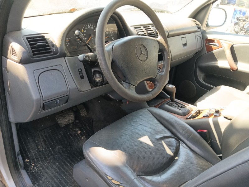 mercedes-benz clase m (w163) del año 1998