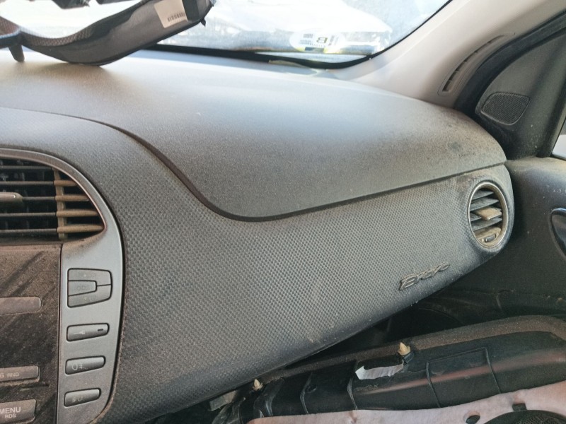 Recambio de airbag delantero derecho para fiat bravo ii (198_) 1.9 d multijet (198axb1a) referencia OEM IAM 0000051751187  