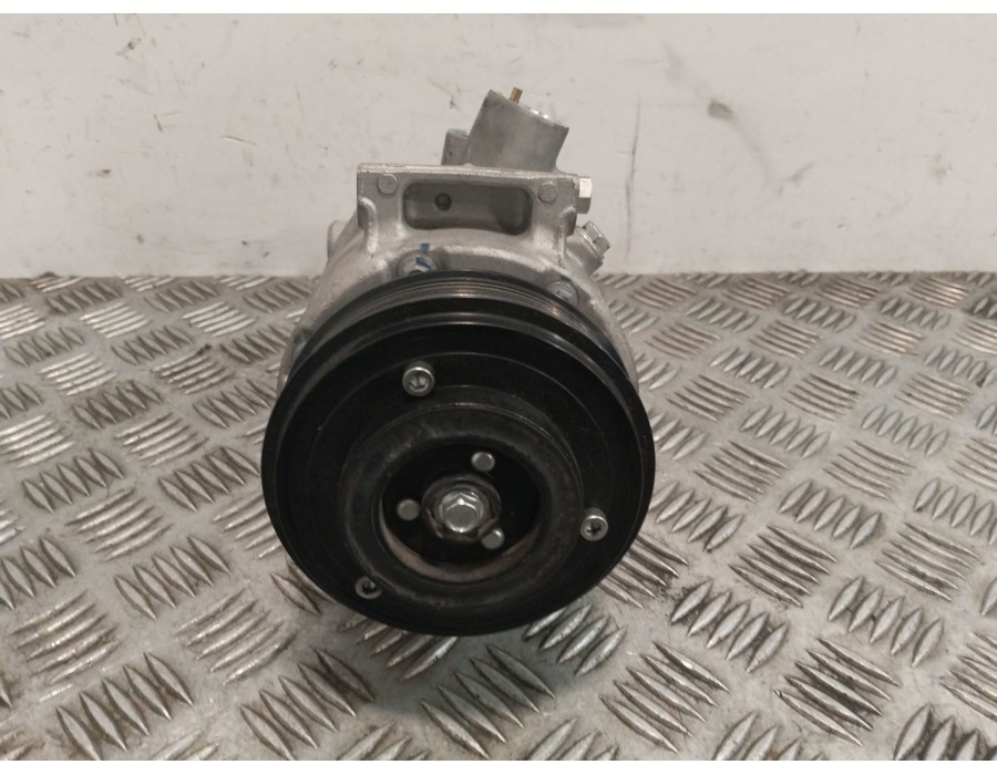 Recambio de compresor aire acondicionado para seat ibiza iv (6j5, 6p1) 1.6 tdi referencia OEM IAM 20A8675A  