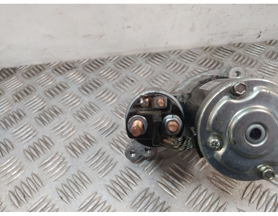 Recambio de motor arranque para nissan qashqai ii (j11, j11_) 1.2 dig-t referencia OEM IAM 233004979R  