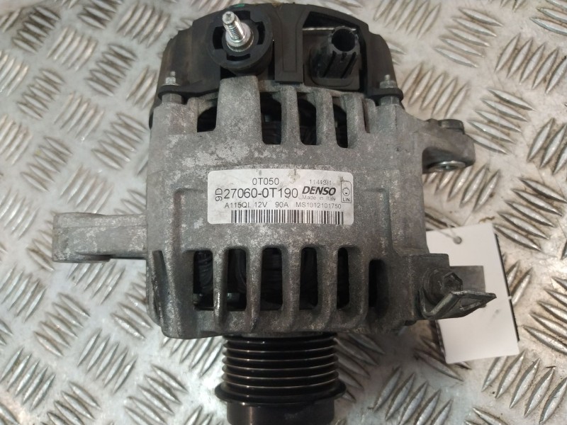 Recambio de alternador para toyota auris (_e18_) 1.6 (zre181_, zre185_) referencia OEM IAM 270600T190  