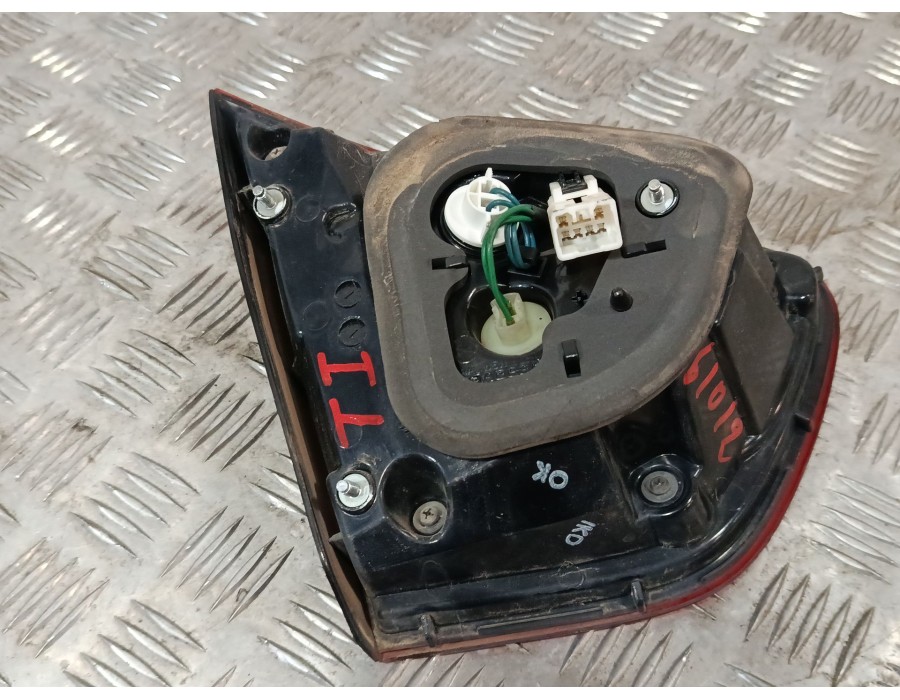 Recambio de piloto trasero izquierdo interior para kia rio iii (ub) 1.25 cvvt referencia OEM IAM 924301W2  