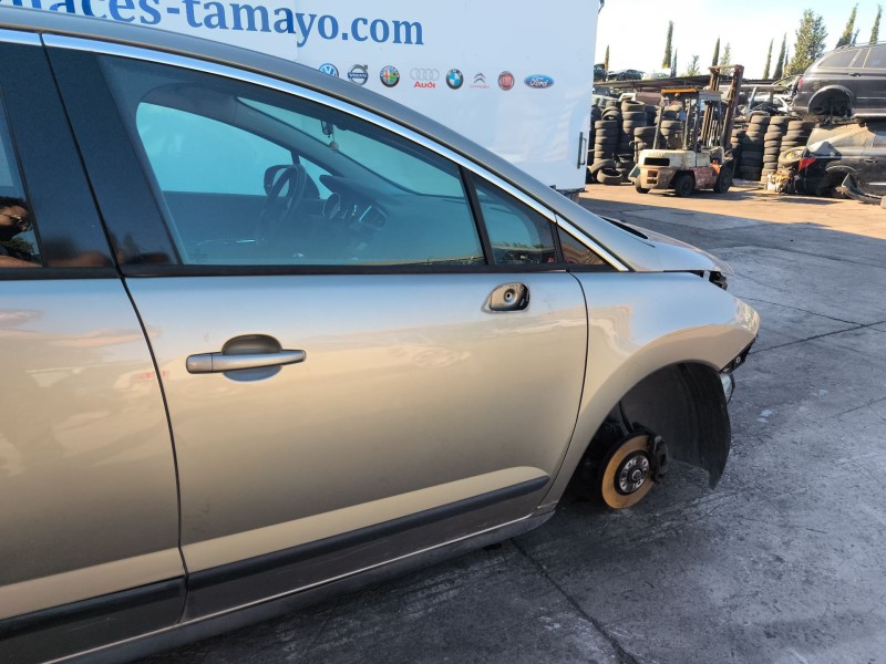 Recambio de puerta delantera derecha para peugeot 3008 i monospace (0u_) 1.6 hdi referencia OEM IAM 9004AV  