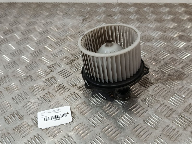 Recambio de motor calefaccion para kia picanto 1.0 cat referencia OEM IAM F00S3B2468  
