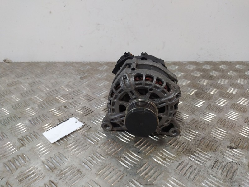 Recambio de alternador para citroën c3 iii (sx) 1.2 thp 110 referencia OEM IAM 9809391880  