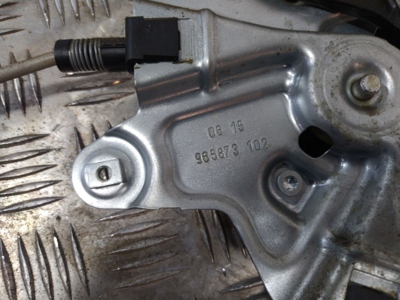 Recambio de elevalunas delantero derecho para opel insignia a (g09) 2.0 cdti (68) referencia OEM IAM 20952751  