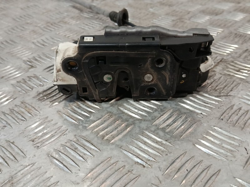 Recambio de cerradura puerta delantera derecha para volkswagen polo (6r1) referencia OEM IAM 527680  
