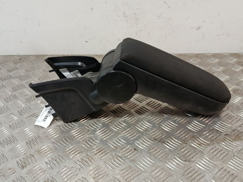 Recambio de apoyabrazos central para volkswagen polo (6r1) referencia OEM IAM 1137151  