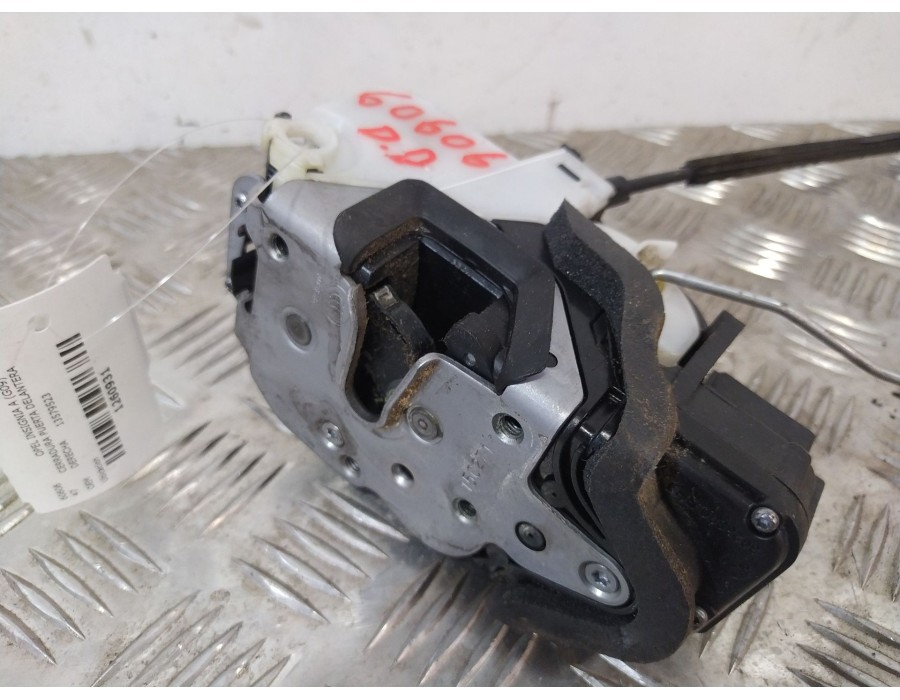 Recambio de cerradura puerta delantera derecha para opel insignia a (g09) 2.0 cdti (68) referencia OEM IAM 13579523  