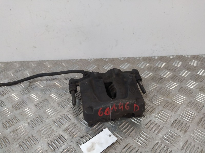 Recambio de pinza freno delantera derecha para renault trafic ii furgoneta (fl) 1.9 dci 80 (fl0b) referencia OEM IAM 033507 6592
