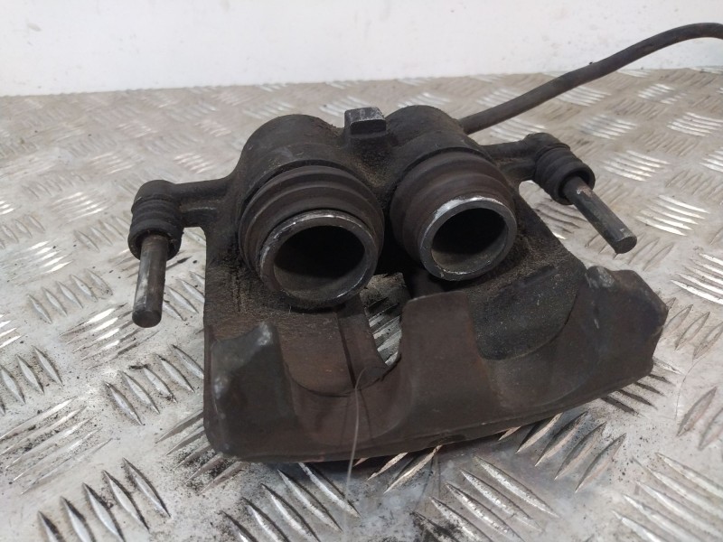 Recambio de pinza freno delantera derecha para renault trafic ii furgoneta (fl) 1.9 dci 80 (fl0b) referencia OEM IAM 033507 6592