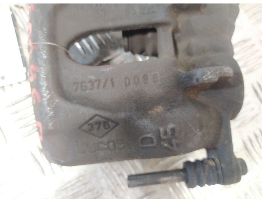 Recambio de pinza freno delantera derecha para renault trafic ii furgoneta (fl) 1.9 dci 80 (fl0b) referencia OEM IAM 033507 6592