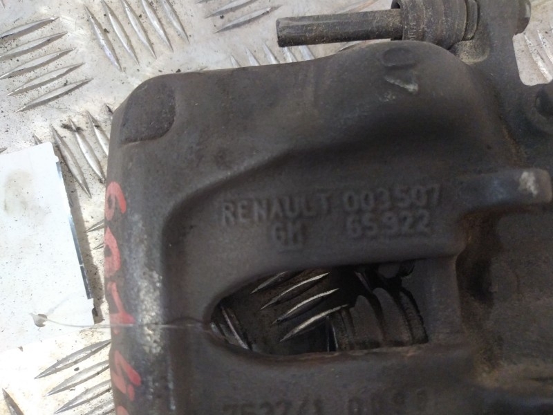 Recambio de pinza freno delantera derecha para renault trafic ii furgoneta (fl) 1.9 dci 80 (fl0b) referencia OEM IAM 033507 6592