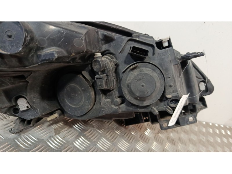Recambio de faro izquierdo para renault grand scénic iii (jz0/1_) 1.5 dci referencia OEM IAM 89903290 260606760R 