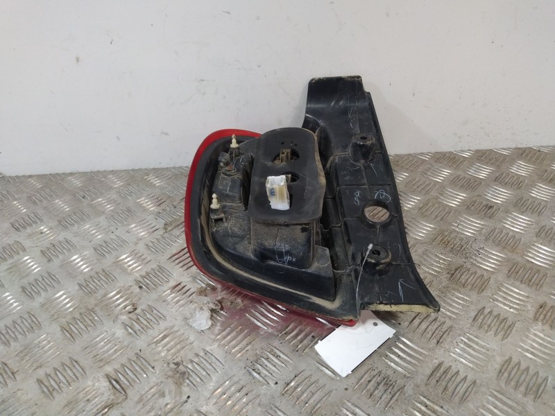 Recambio de piloto trasero derecho para nissan micra iv (k13k, k13kk) 1.2 referencia OEM IAM 265503HN0A  