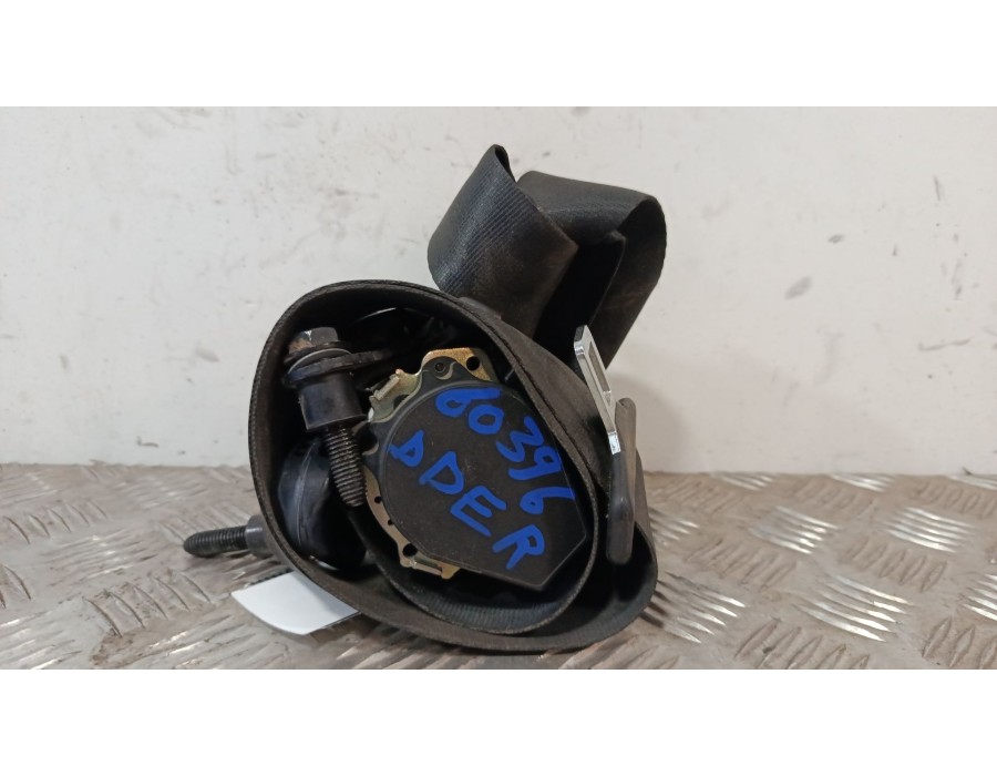 Recambio de cinturon seguridad delantero derecho para dacia sandero ii (b8_) tce 90 (b8m1, b8ma) referencia OEM IAM 0611281  