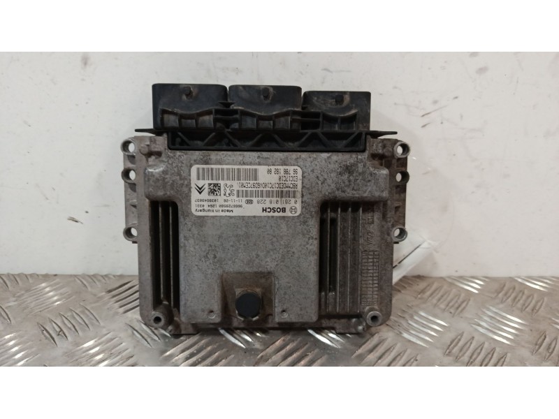 Recambio de centralita motor uce para peugeot expert furgoneta (vf3a_, vf3u_, vf3x_) 1.6 hdi 90 16v referencia OEM IAM 028101822