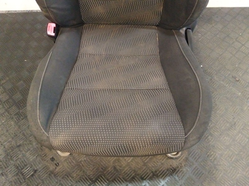 Recambio de asiento delantero izquierdo para toyota auris (_e18_) 1.4 d-4d (nde180_) referencia OEM IAM 7163002620  