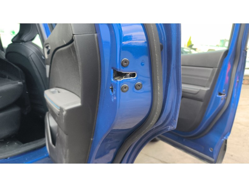 Recambio de cerradura puerta trasera derecha para renault captur ii (hf_) tce 160 (hfn1) referencia OEM IAM 825021122R  