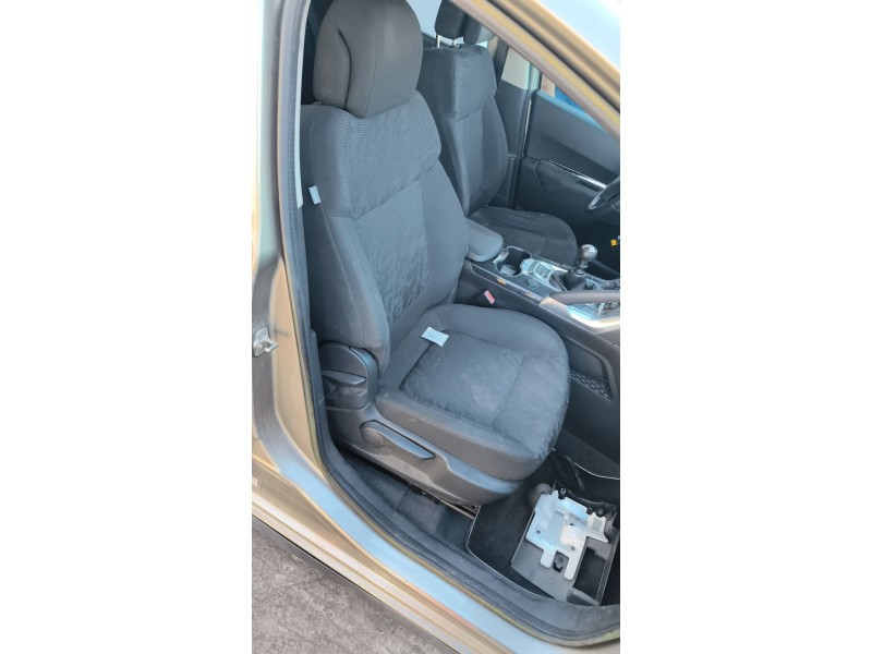 Recambio de asiento delantero derecho para peugeot 3008 i monospace (0u_) 1.6 hdi referencia OEM IAM 8846KC  