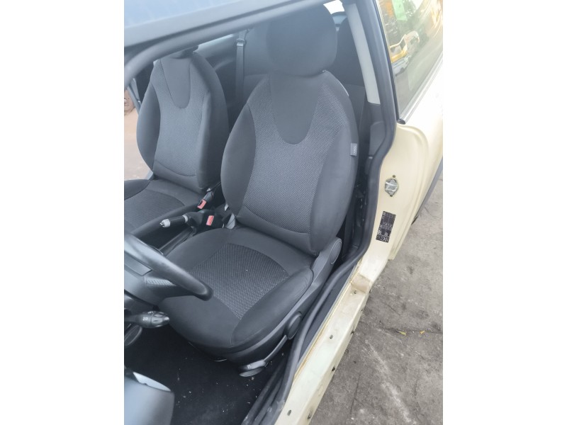 Recambio de asiento delantero izquierdo para mini mini (r56) cooper referencia OEM IAM 52102754393  