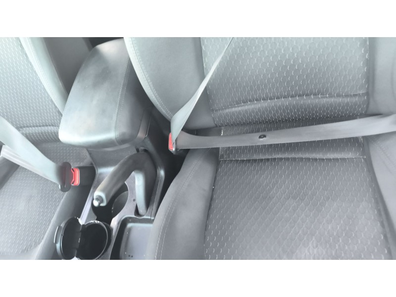 Recambio de enganche cinturon delantero izquierdo para hyundai ix35 (lm, el, elh) 1.6 referencia OEM IAM   