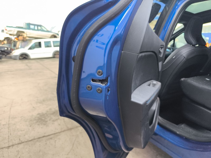 Recambio de cerradura puerta trasera izquierda para renault captur ii (hf_) tce 160 (hfn1) referencia OEM IAM 825031538R  