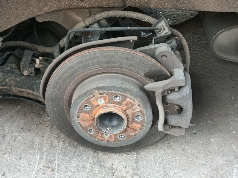Recambio de mangueta trasera izquierda para renault kadjar (ha_, hl_) 1.6 dci 130 referencia OEM IAM 432024EA0A  