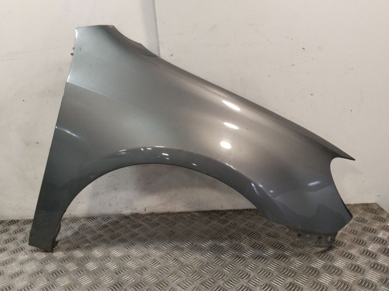 Recambio de aleta delantera derecha para volkswagen golf vi (5k1) 1.6 tdi referencia OEM IAM   