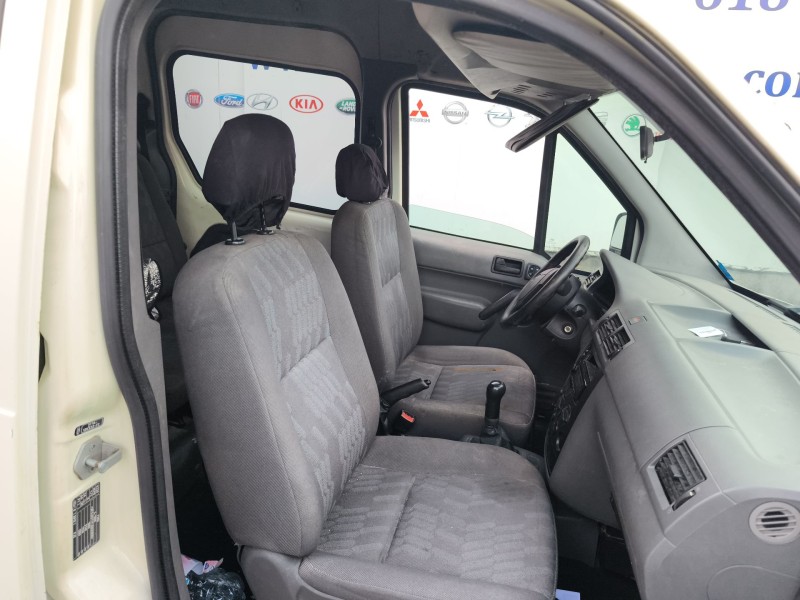 ford tourneo connect del año 2006