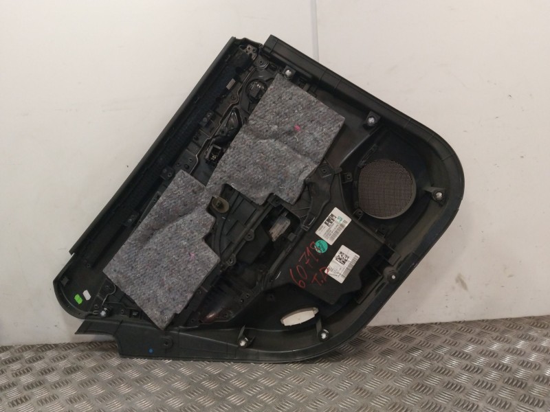 Recambio de guarnecido puerta trasera derecha para renault talisman grandtour (kp_) 1.6 dci 130 referencia OEM IAM 829001071R  