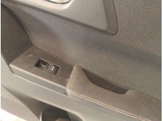 Recambio de guarnecido puerta trasera derecha para toyota auris (_e18_) 1.6 (zre181_, zre185_) referencia OEM IAM 6777502380   2