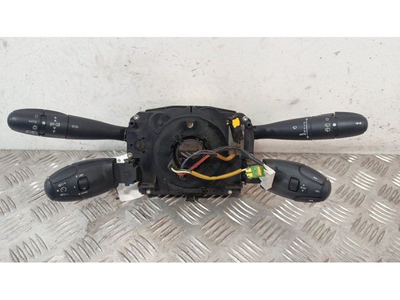Recambio de mando multifuncion para peugeot 207/207+ (wa_, wc_) 1.6 16v turbo referencia OEM IAM 96630717XT  
