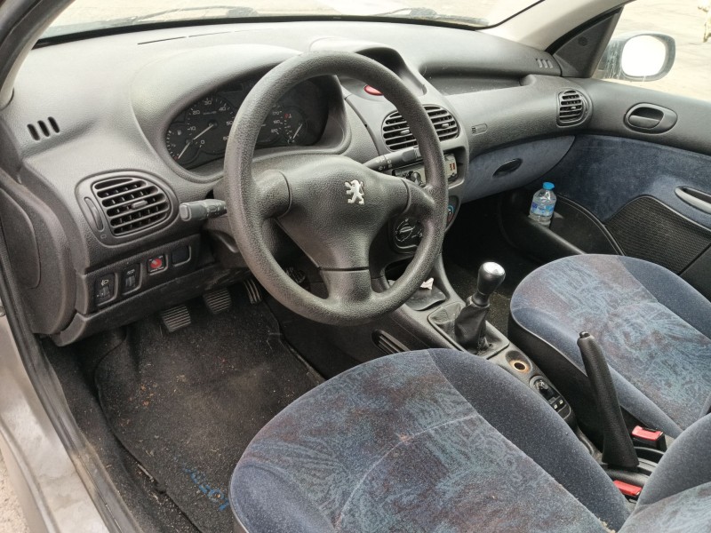 peugeot 206 hatchback (2a/c) del año 2001