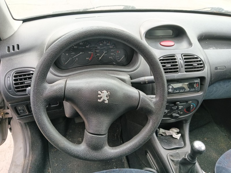 peugeot 206 hatchback (2a/c) del año 2001
