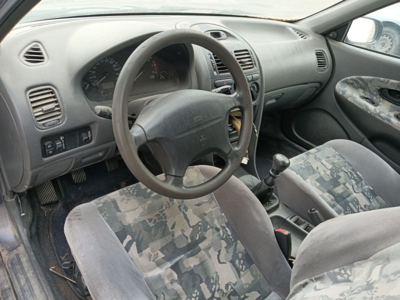 mitsubishi carisma (da_) del año 1998
