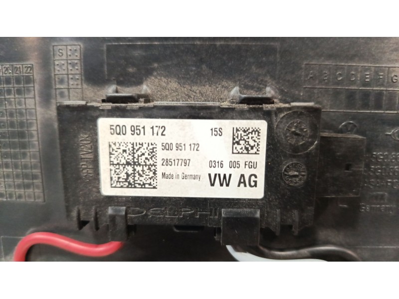 Recambio de luz interior para volkswagen golf vii lim. referencia OEM IAM 5Q0951172 28517797 