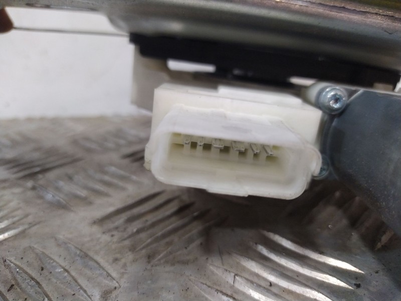 Recambio de elevalunas trasero izquierdo para nissan qashqai ii (j11, j11_) 1.7 dci referencia OEM IAM 82701HV00C  