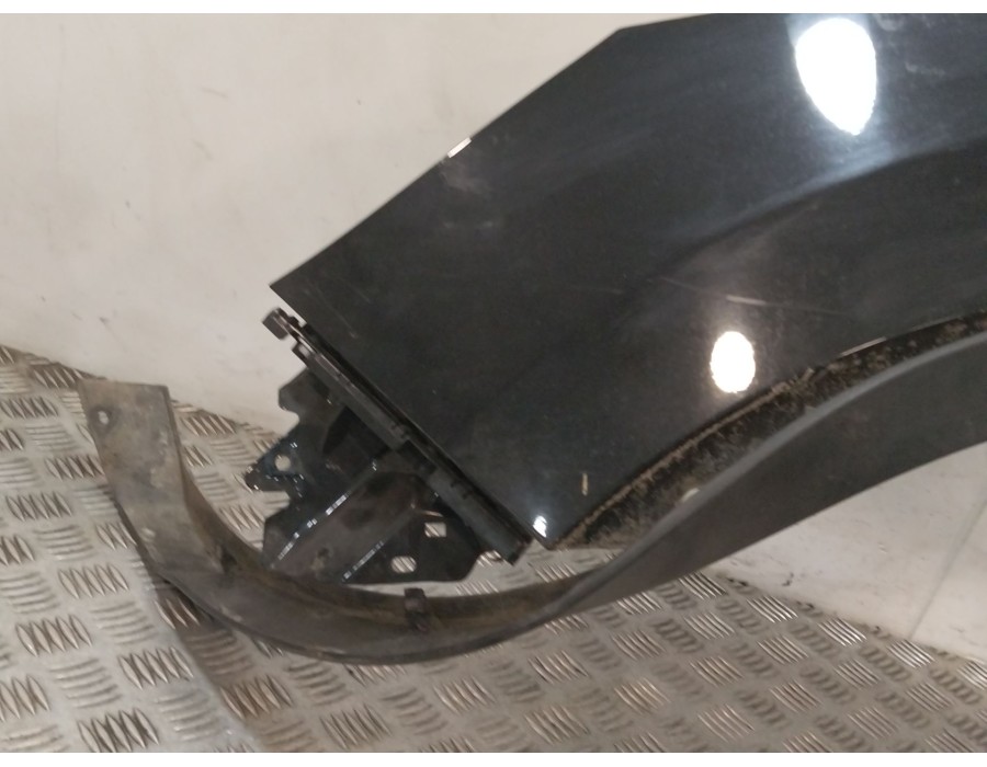 Recambio de aleta delantera izquierda para nissan qashqai ii (j11, j11_) 1.2 dig-t referencia OEM IAM F3A014EAMB  