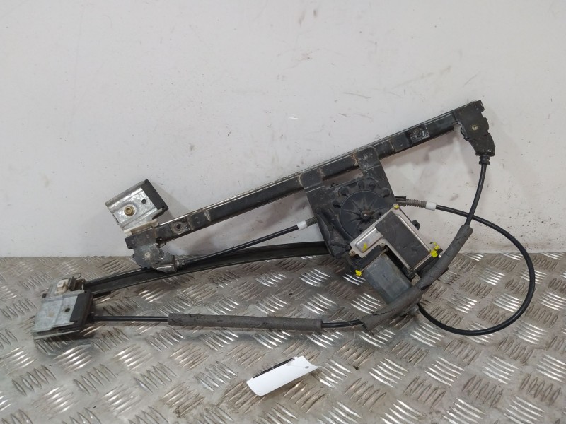Recambio de elevalunas delantero derecho para volkswagen golf iii berlina (1h1) vr6 referencia OEM IAM 1h0837401b  