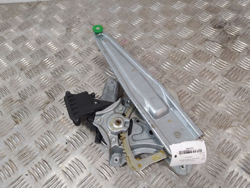 Recambio de elevalunas trasero derecho para toyota auris (_e18_) 1.6 (zre181_, zre185_) referencia OEM IAM 6983002210  
